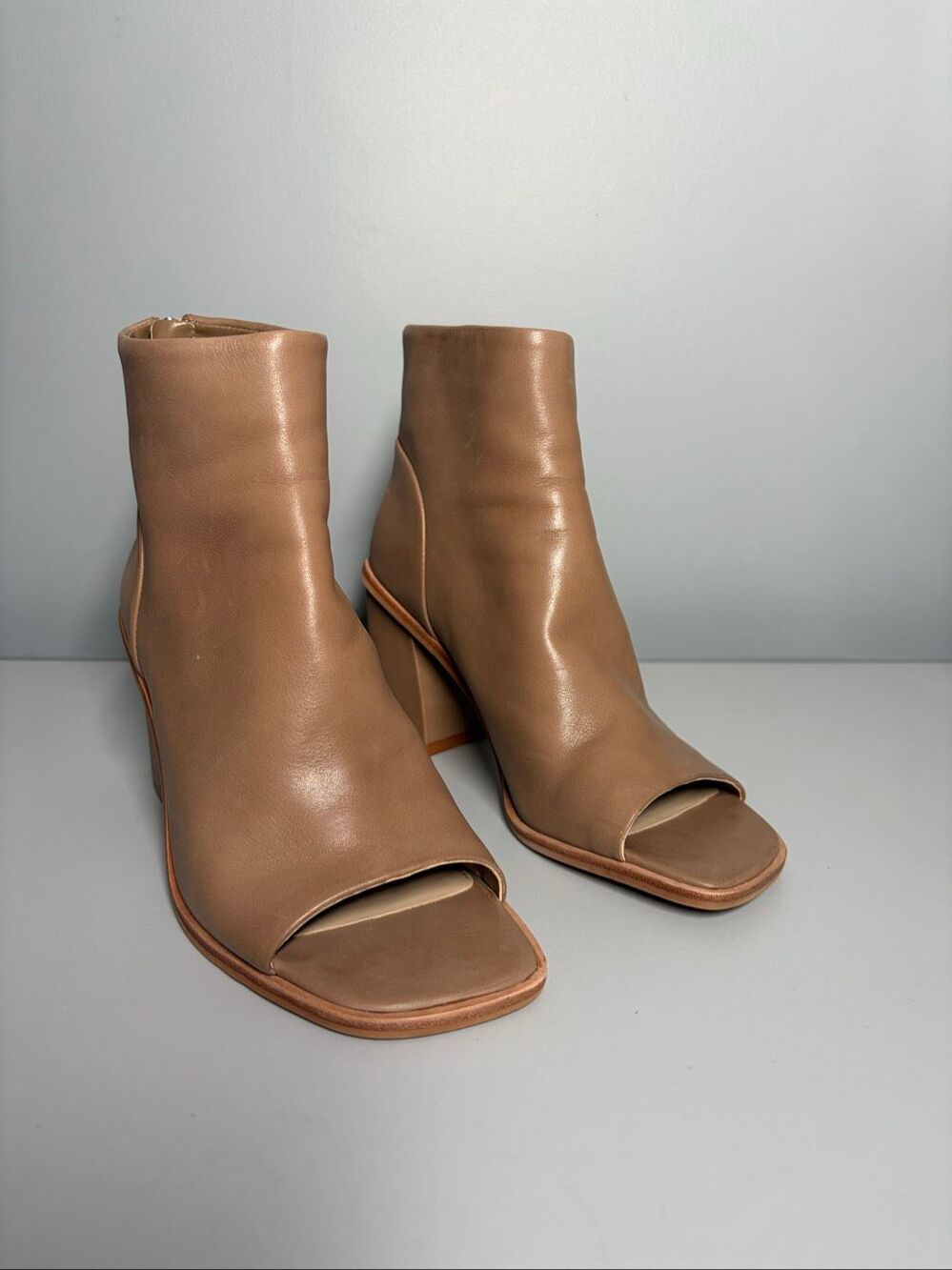 Vince Camuto Tan Open Toe Heels Bebinder Women’s Size 7M NEW WITH BOX
